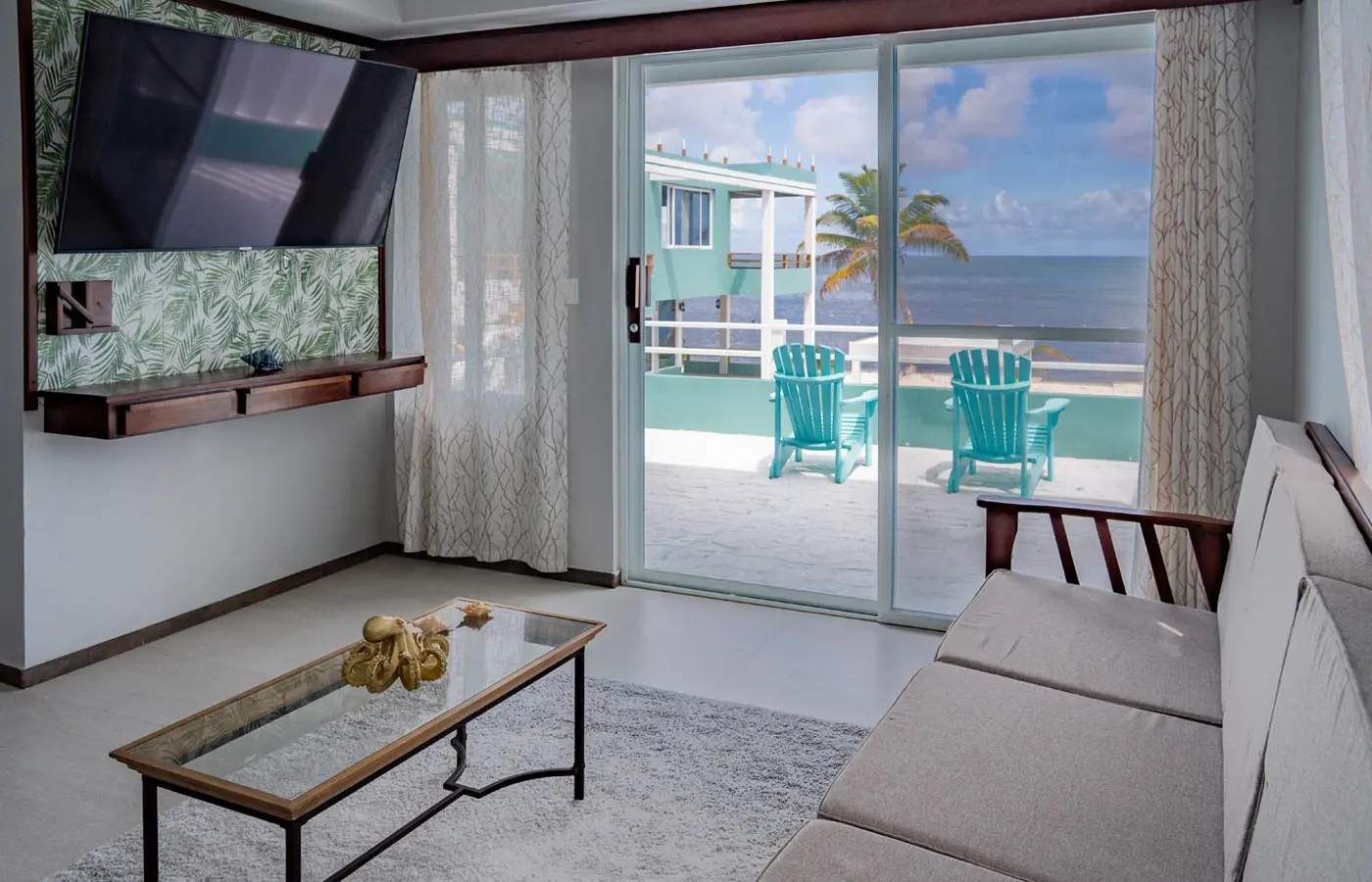 beach front hotel belize